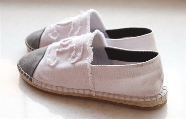 CHANEL Loafers Women--038